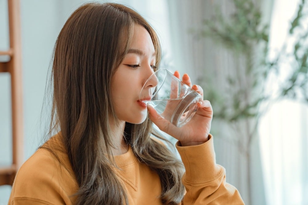 kebutuhan air minum per hari