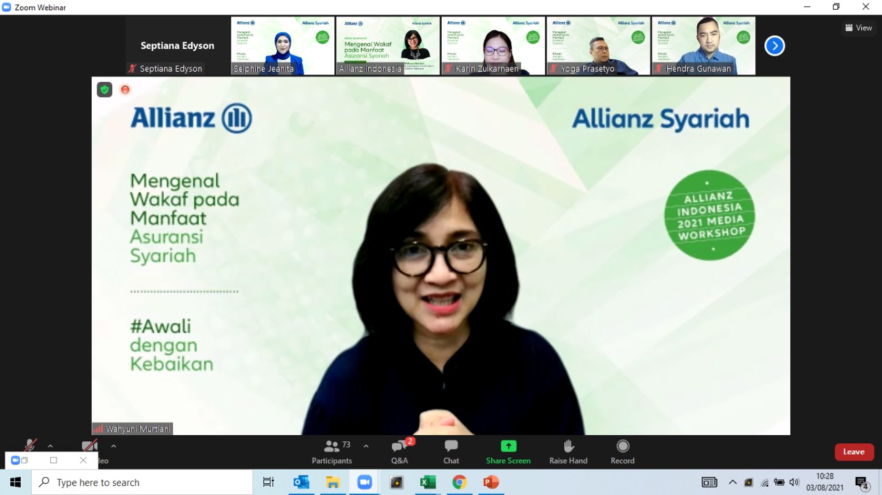 Ibu Wahyuni Murtiani selaku Head of Corporate Communications Allianz Indonesia