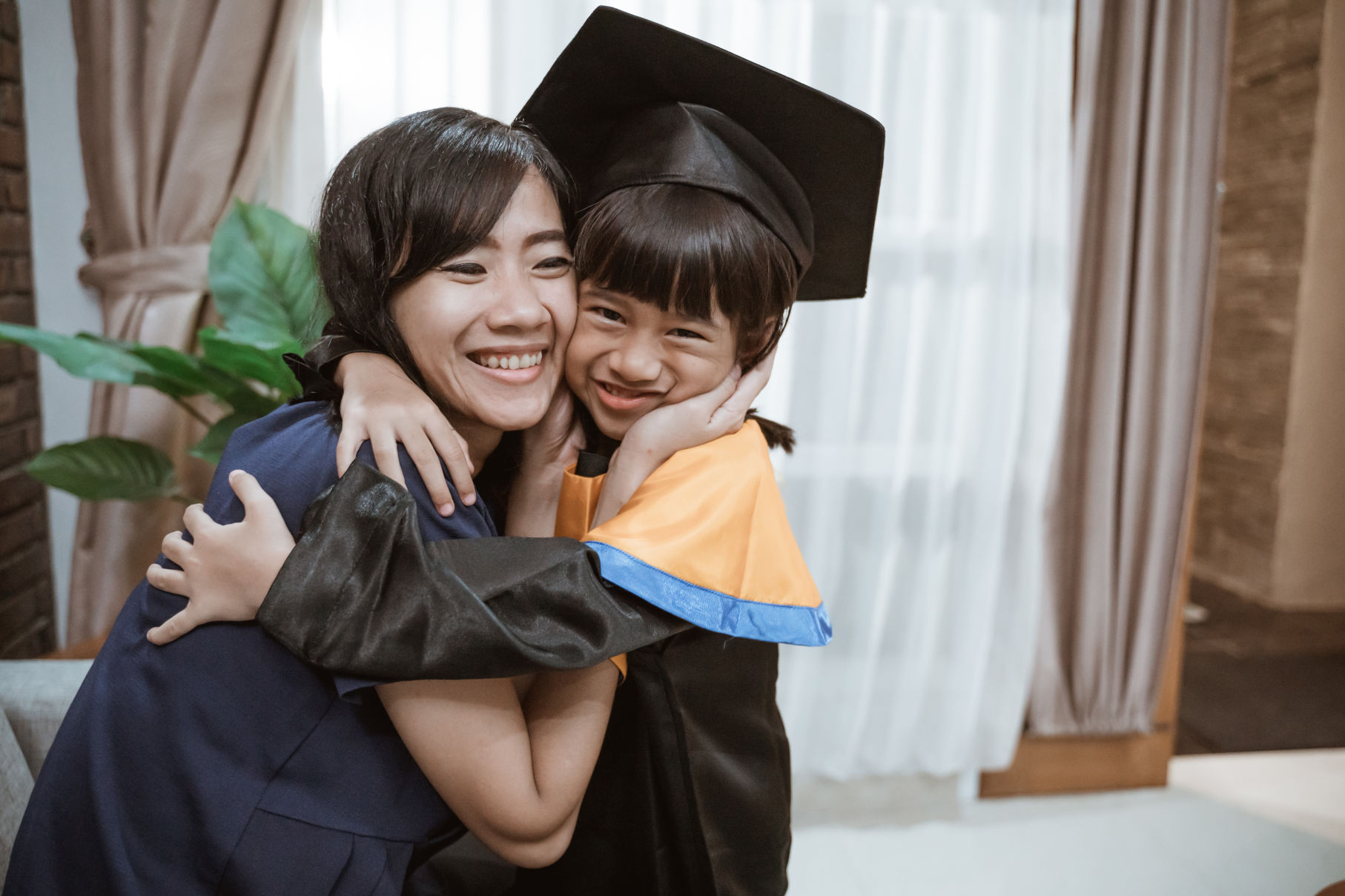 Jelang Hari Asuransi, Allianz Indonesia Tingkatkan Literasi Keuangan dan Asuransi untuk Pelaku UMKM dan Pelajar di Bandung