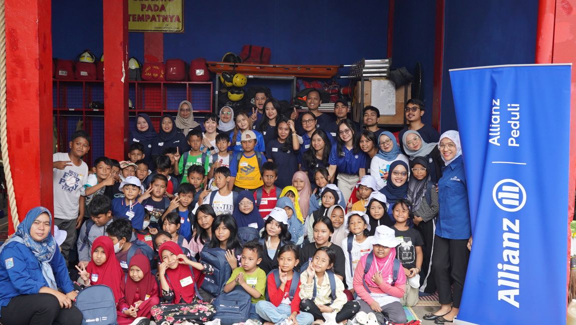 Allianz Indonesia Perkuat Ketangguhan Masyarakat melalui Edukasi Siaga Bencana Sejak Dini