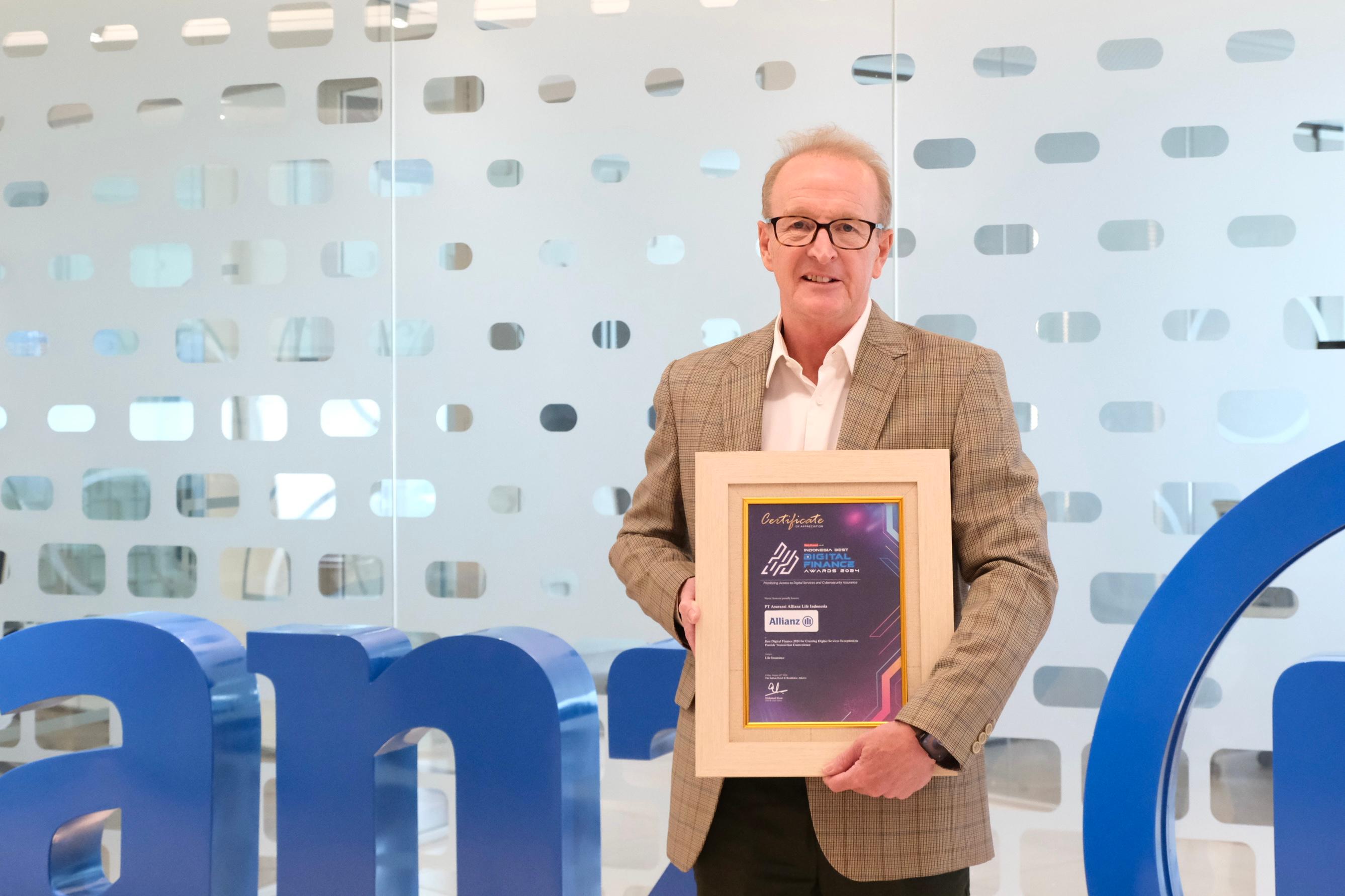 Allianz Life Indonesia Raih Best Digital Finance 2024