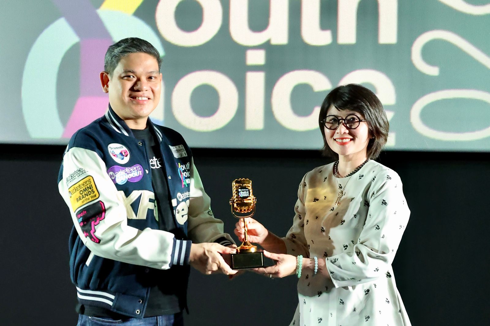 Allianz Utama Indonesia Raih Marketeers Youth Choice Award