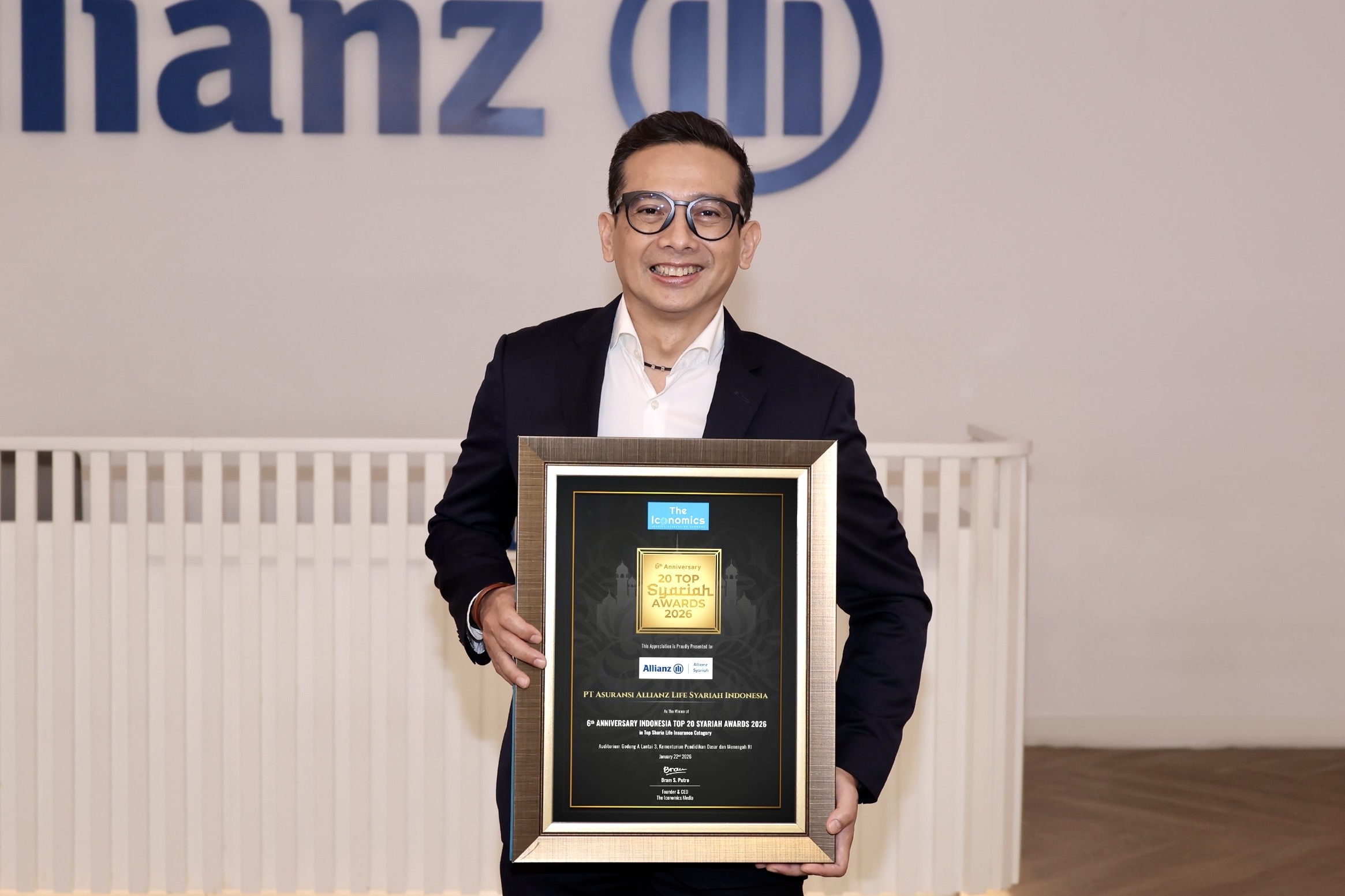 Allianz Syariah Raih Penghargaan Top Sharia Life Insurance