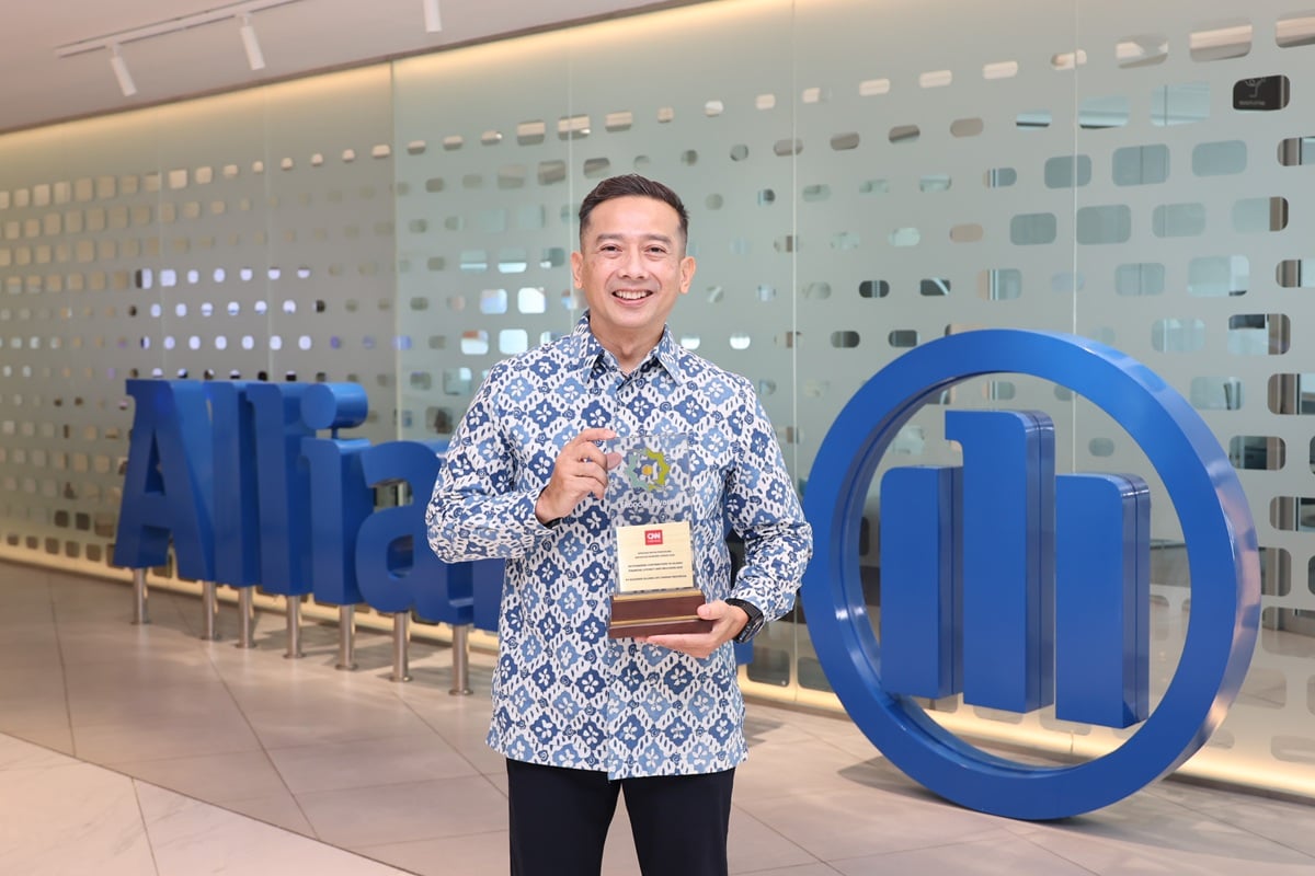 Allianz Syariah Raih Penghargaan dari CNN Indonesia